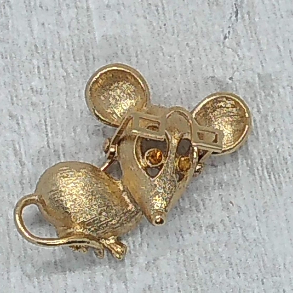 70's Vintage Avon Mouse Pin Brooch Articulated Glasses Gold Tone Rhinestone Eyes - Picture 4 of 10